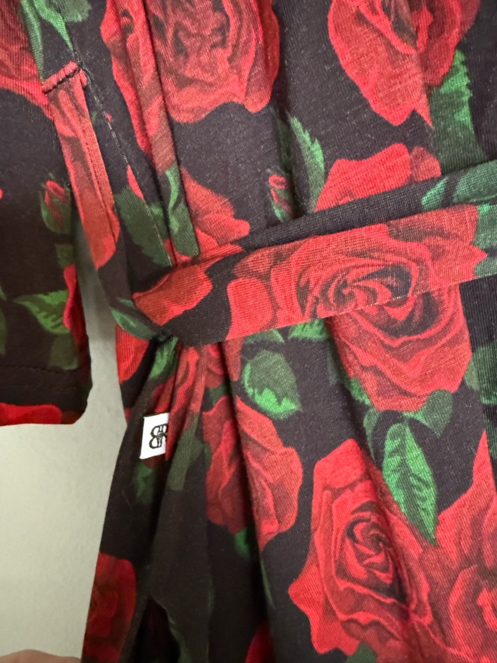 Bums and Roses Natural Bamboo Rose Robe - Picture 7 of 8